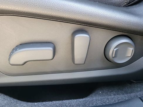 Certified 2026 Subaru Outback Limited XT AWD/4WD image 17