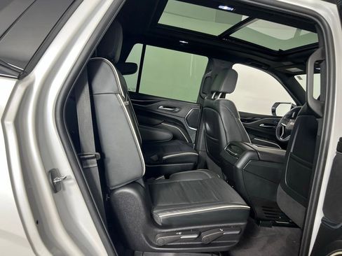 Used 2024 Cadillac Escalade Sport image 29