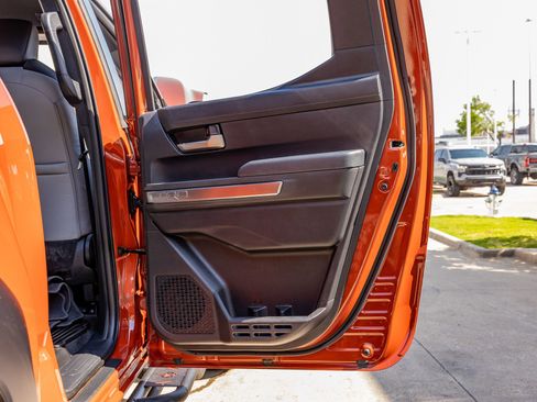 Used 2025 Toyota Tacoma TRD Off-Road image 40