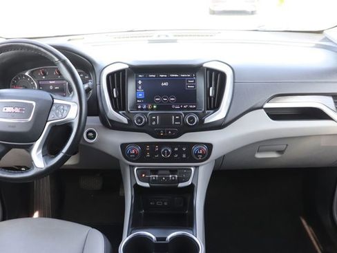 Used 2023 GMC Terrain SLT FWD image 14