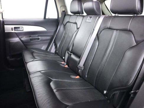 Used 2013 Lincoln MKX AWD image 31