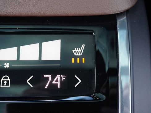 Used 2024 Volvo XC90 T8 Plus w/ Protection Package image 66