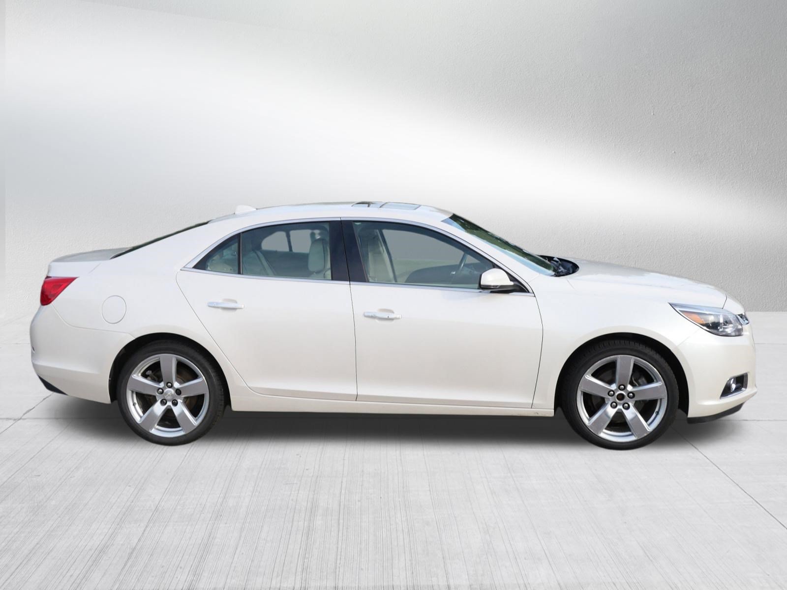 Used 2014 Chevrolet Malibu LTZ FWD image 8