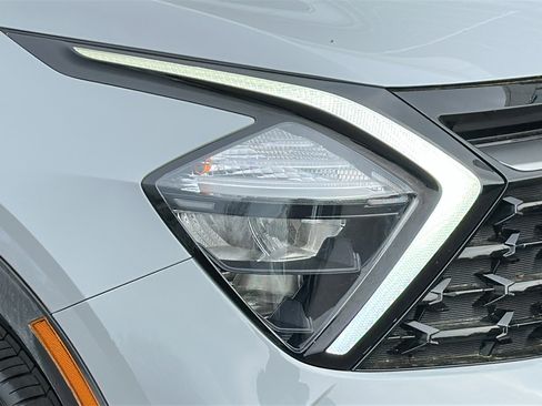Used 2023 Kia Sportage X-Line image 4