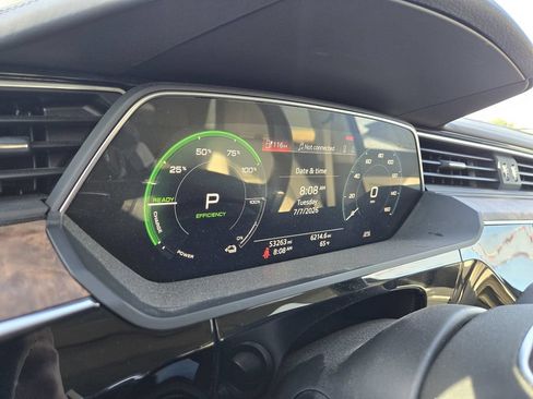 Used 2019 Audi e-tron Premium Plus AWD/4WD image 19