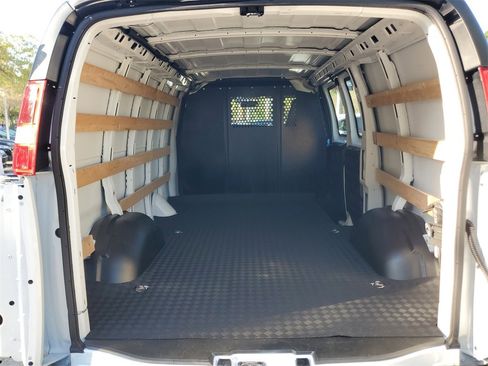 Used 2024 Chevrolet Express 2500 w/ Driver Convenience Package image 12