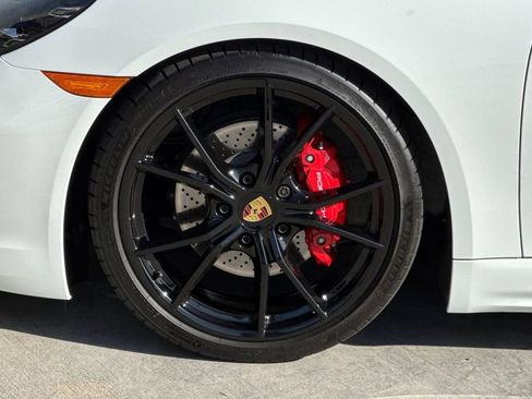 Used 2024 Porsche 718 Cayman S RWD image 31