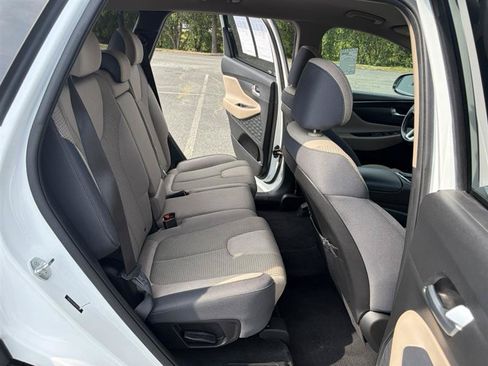 Used 2023 Hyundai Santa Fe SEL FWD image 12