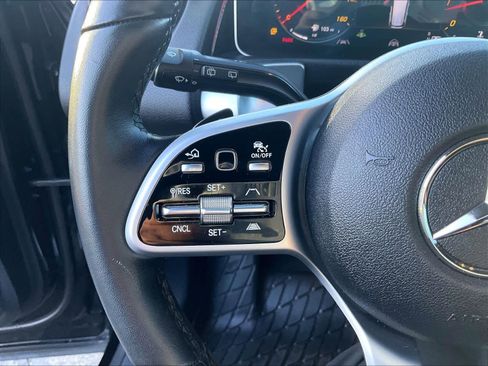 Used 2021 Mercedes-Benz GLB 250 4MATIC image 19