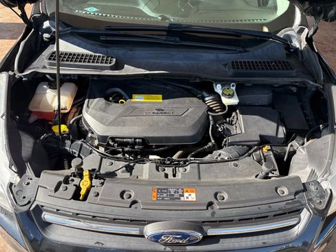 Used 2015 Ford Escape SE image 27