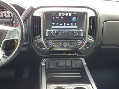 Used 2018 Chevrolet Silverado 1500 LTZ image 24