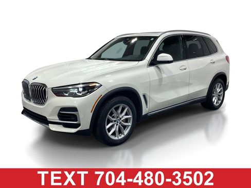 Used 2022 BMW X5 xDrive40i AWD/4WD image 1