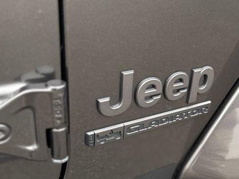 Used 2021 Jeep Gladiator Sport w/ Quick Order Package 24Q 80Th AWD/4WD image 33