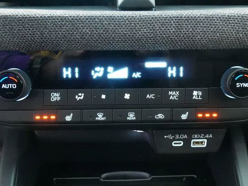 Used 2026 Subaru Outback Premium image 34