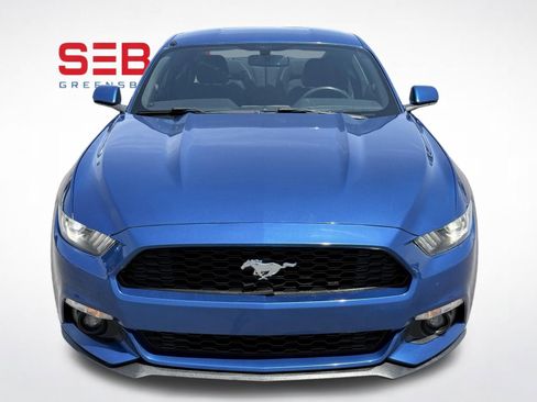 Used 2017 Ford Mustang Coupe RWD image 5