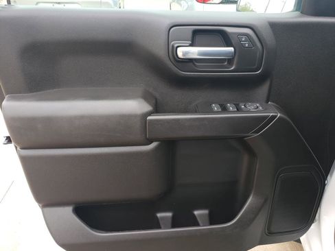 Used 2023 Chevrolet Silverado 1500 Custom AWD/4WD image 11