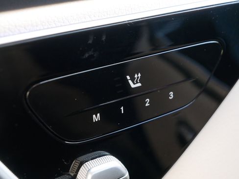 Used 2023 Mercedes-Benz GLC 300 4MATIC image 28