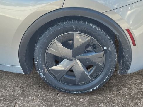 Used 2023 Toyota Prius LE image 13