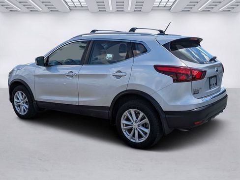 Used 2018 Nissan Rogue Sport SV FWD image 7