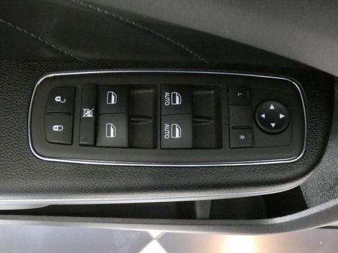 Used 2023 Dodge Charger Scat Pack w/ Dynamics Package RWD image 21