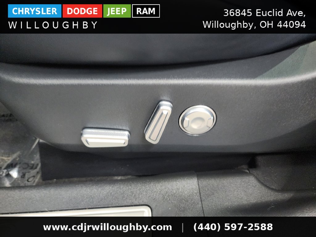 Used 2024 Lincoln Nautilus Reserve w/ Equipment Group 202A AWD/4WD image 16