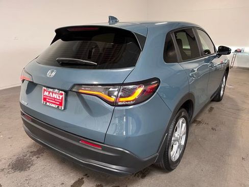 Used 2023 Honda HR-V LX image 3