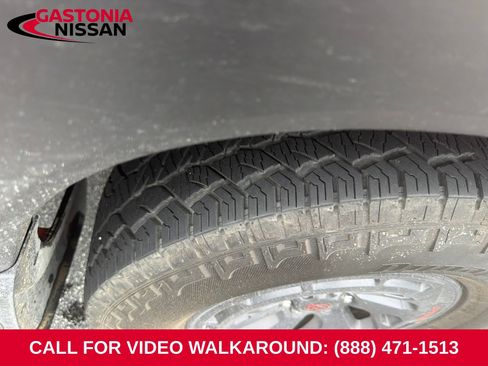 Used 2025 Nissan Frontier Pro-X RWD image 11