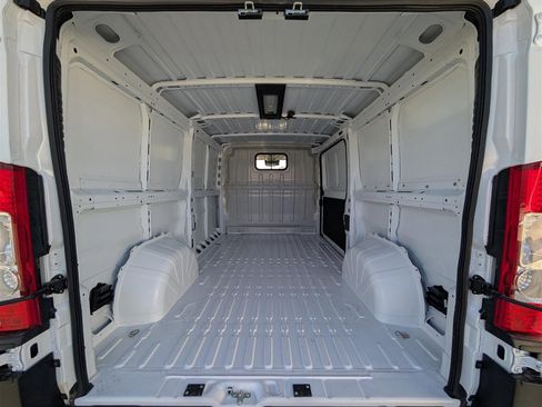 New 2025 RAM ProMaster 1500 w/ Premium Convenience Group FWD image 11