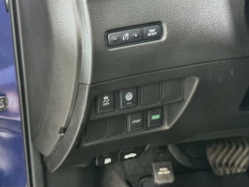 Used 2020 Nissan Rogue Sport S w/ Appearance Package FWD image 16