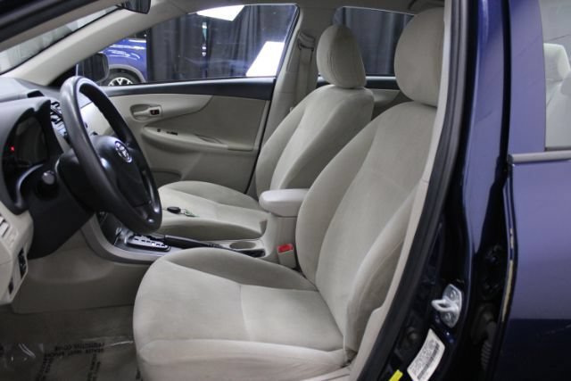 Used 2013 Toyota Corolla L FWD image 10