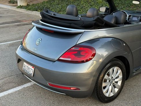 Used 2018 Volkswagen Beetle 2.0T Coast FWD image 17