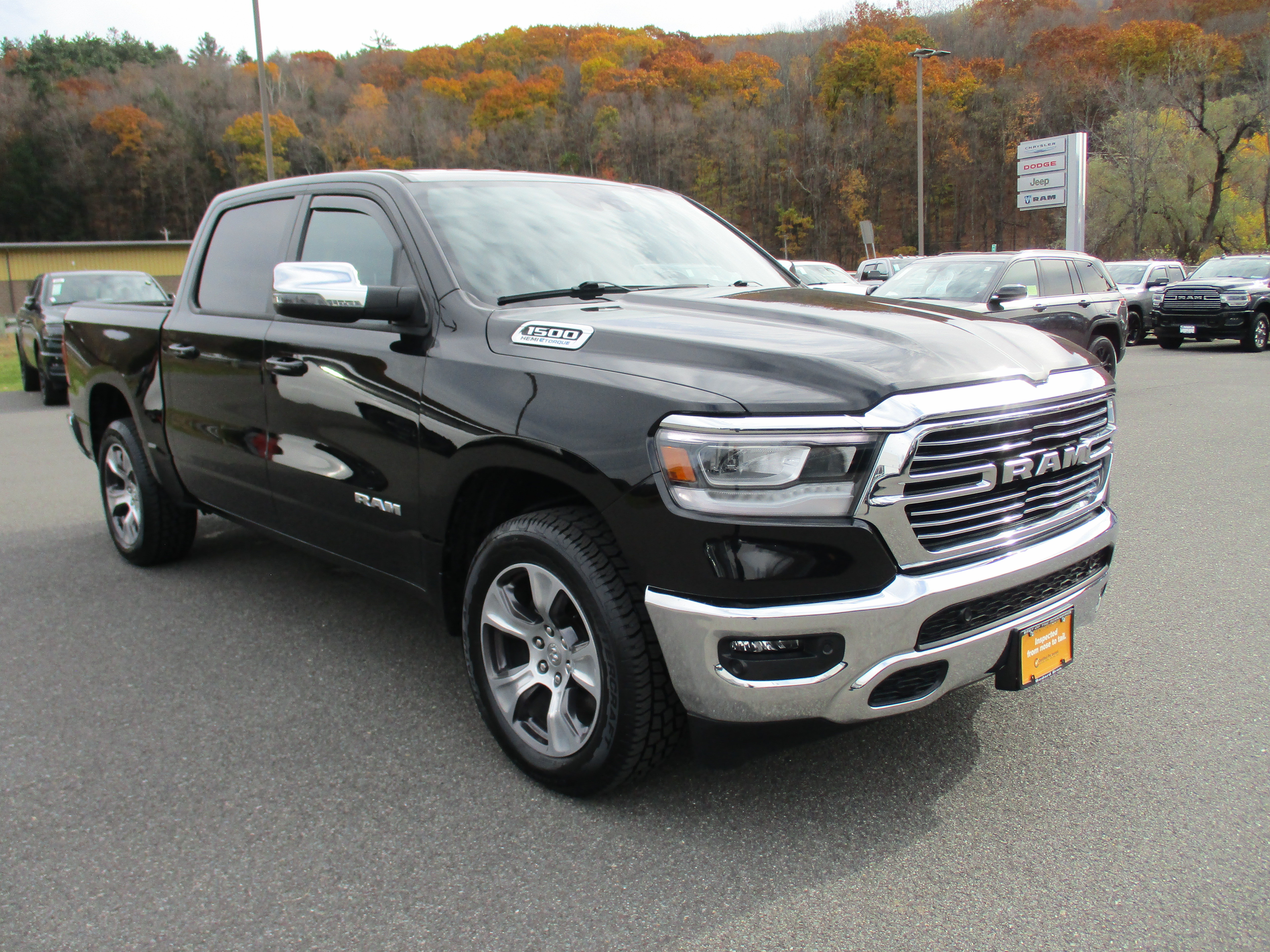 Certified 2023 RAM 1500 Laramie AWD/4WD image 3