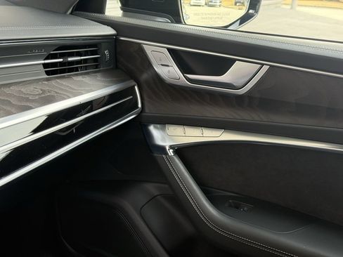 Used 2020 Audi S6 Premium Plus image 35