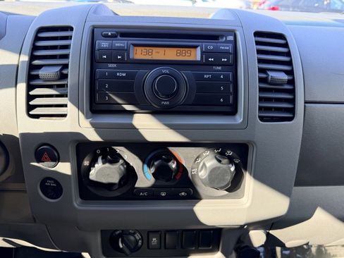 Used 2012 Nissan Frontier S image 31