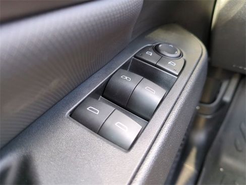 Certified 2024 Chevrolet Equinox EV RS image 28