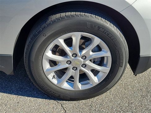 Used 2020 Chevrolet Equinox LT image 7