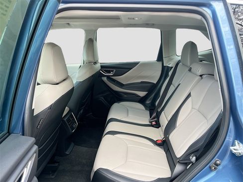 Used 2024 Subaru Forester Limited image 26