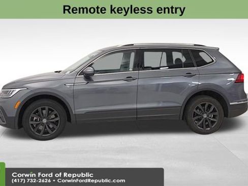 Used 2024 Volkswagen Tiguan SE image 4