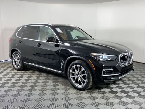 Certified 2023 BMW X5 sDrive40i w/ Premium Package image 6