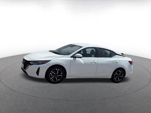 Used 2025 Nissan Sentra SV image 8