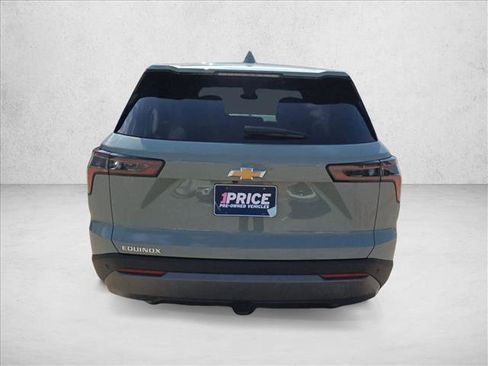 Used 2026 Chevrolet Equinox LT FWD image 7