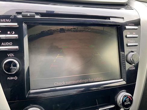 Used 2019 Nissan Murano SV image 13