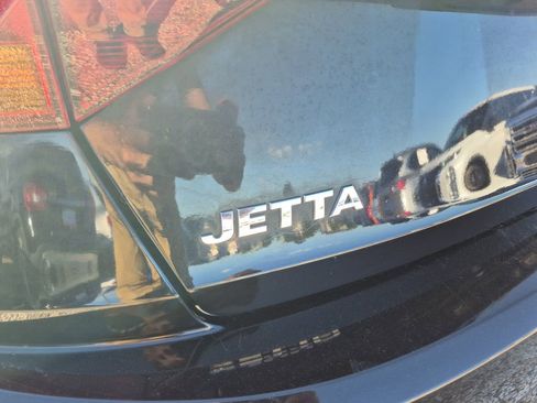 Used 2019 Volkswagen Jetta SEL FWD image 36