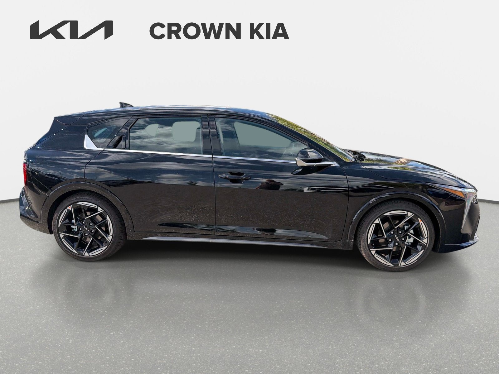 New 2026 Kia K4 GT-Line FWD image 4
