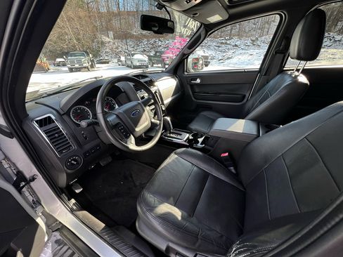 Used 2011 Ford Escape Limited w/ 302A Rapid Spec Order Code image 9