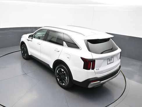 Certified 2024 Kia Sorento S AWD/4WD image 40