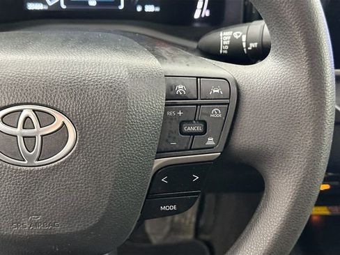 Used 2025 Toyota Camry LE image 20