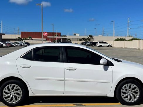 Used 2018 Toyota Corolla LE w/ Body Protection Package FWD image 6