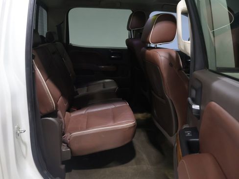 Used 2014 Chevrolet Silverado 1500 High Country image 21