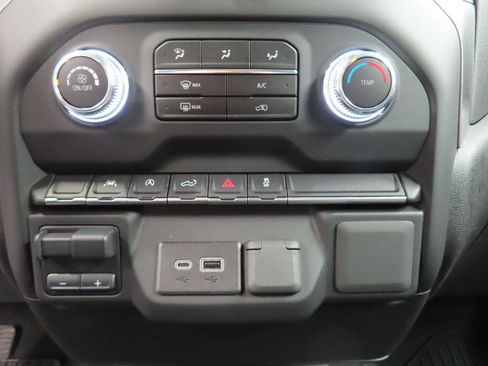 Used 2024 GMC Sierra 1500 Pro w/ Graphite Edition AWD/4WD image 42